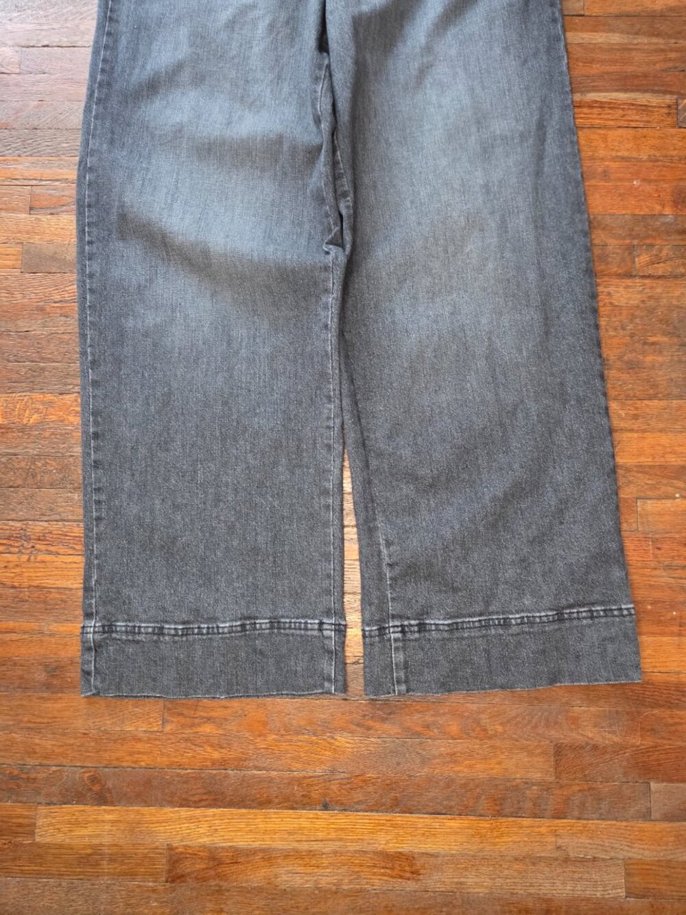 Lee High Rise Long Length Grey Wide Leg Jeans - Picture 5 of 6